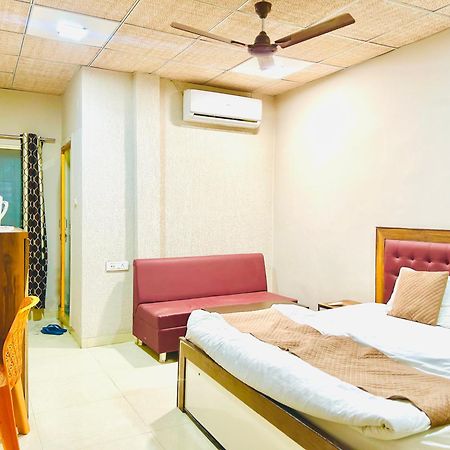 فندق Jagtara Residency إندور المظهر الخارجي الصورة
