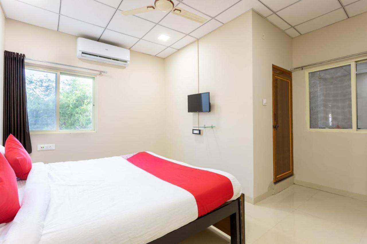 فندق Jagtara Residency إندور المظهر الخارجي الصورة